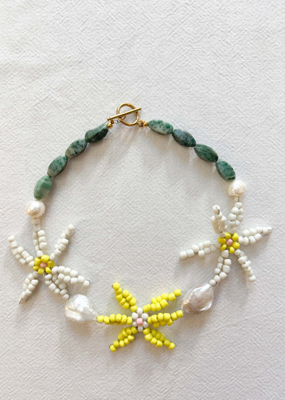 DAISY CHAIN NECKLACE